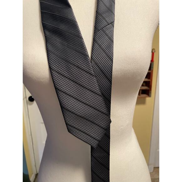 J Ferrar Black Mens Tie - Picture 1 of 2